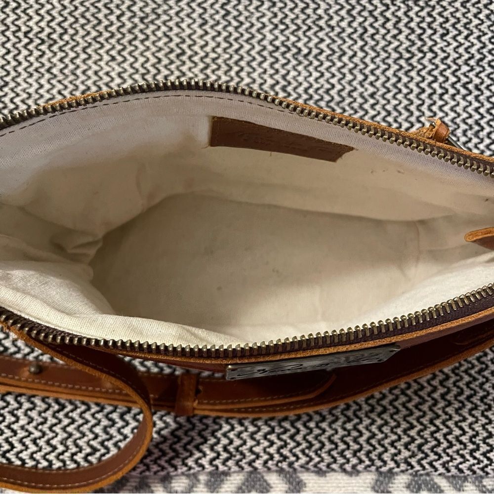 Nena and Co. Nenita Crossbody Bag - Picture 4 of 10